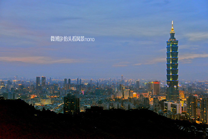 在台北101大楼看台北全景,在台北101大楼顶层看视频