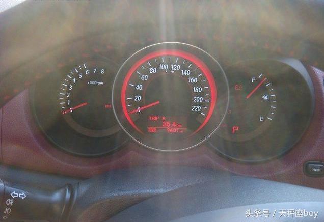 起亚双门轿跑,起亚速迈小轿跑