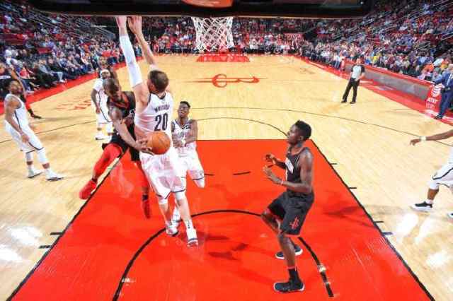 火箭保罗阿里扎,保罗变向最吓人的一次