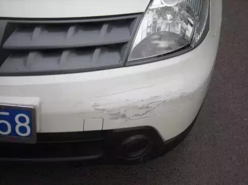 爱车有轻微划痕怎么处理,爱车有轻微的擦痕怎么办