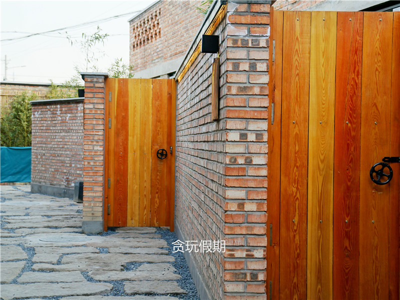 后院，北京越冷它越火，不仅有微墅还有全北京唯一的嘻哈主题房