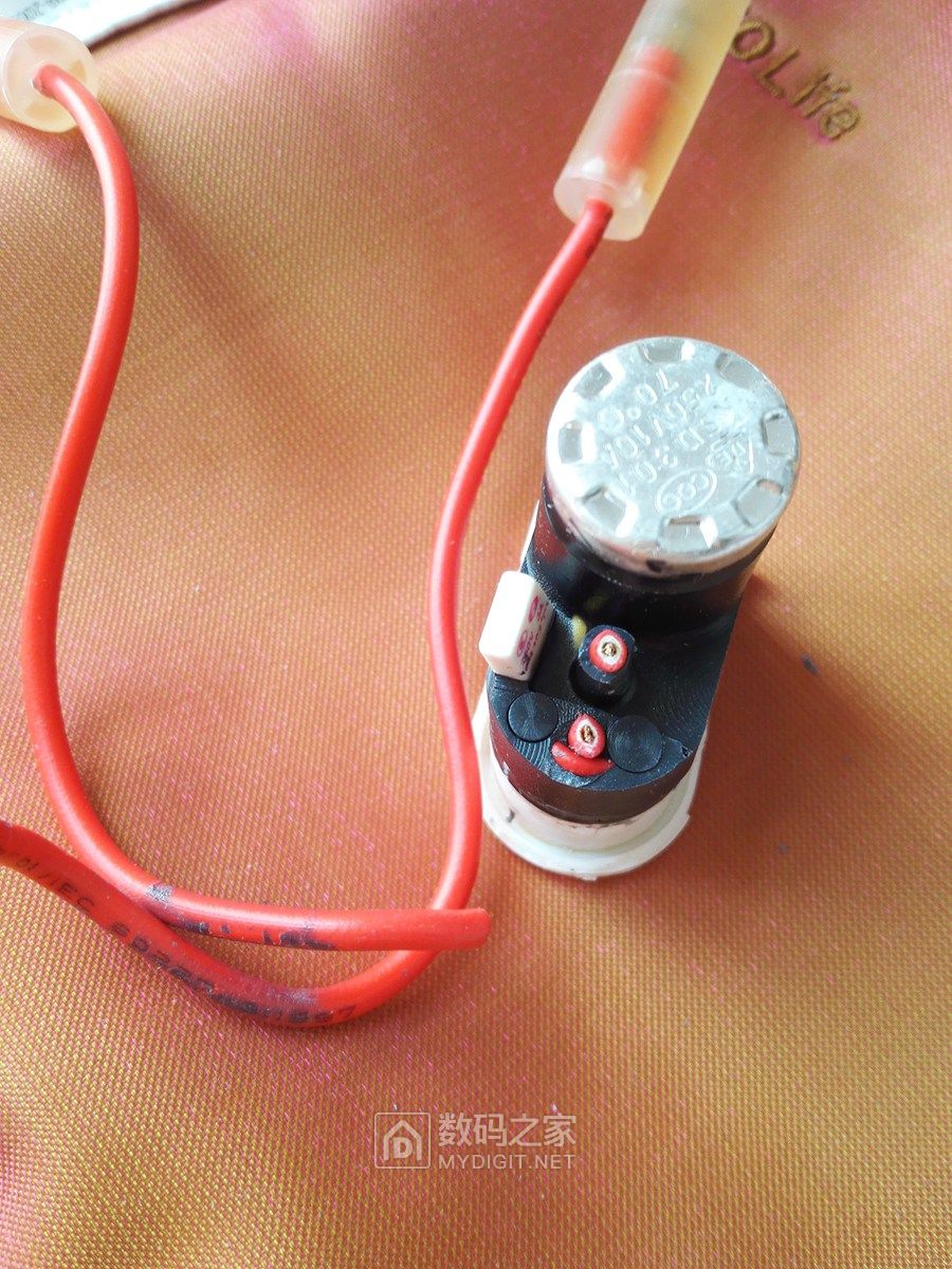 蓄水式热水袋,电热式暖水袋拆解