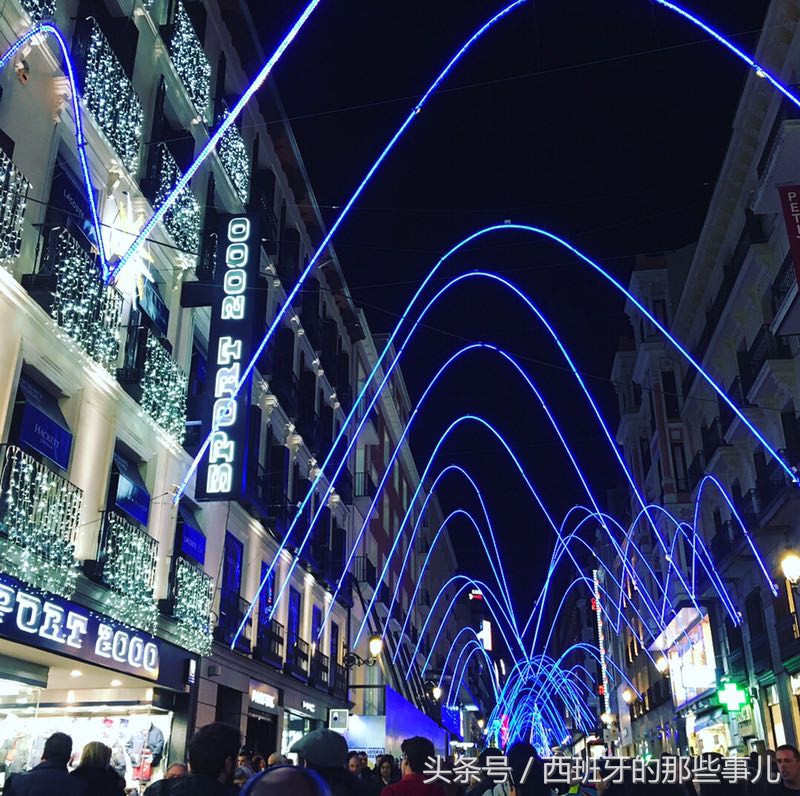 西班牙马德里黑色星期五-感觉每个人都在买买买