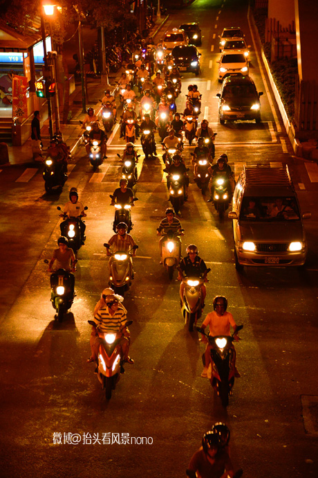 在台北101大楼看台北全景,在台北101大楼顶层看视频