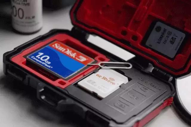 多功能高速读卡器卡盒,完美隐藏存储卡的读卡器