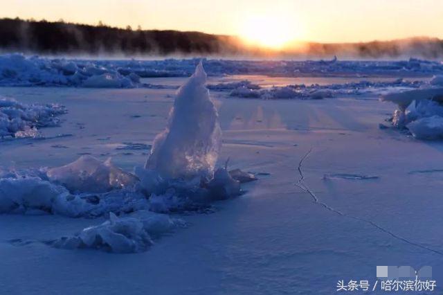 黑龙江冰封奇观,黑龙江呼玛段开启冰封季