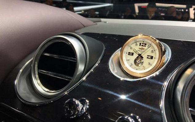 22款宾利添越长轴版美国售价,宾利添越双拼定制版