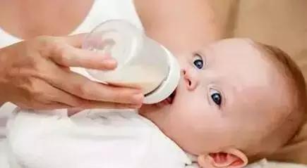 1-2岁宝宝每天的奶量标准是多少ml,0-2岁幼儿奶量标准表