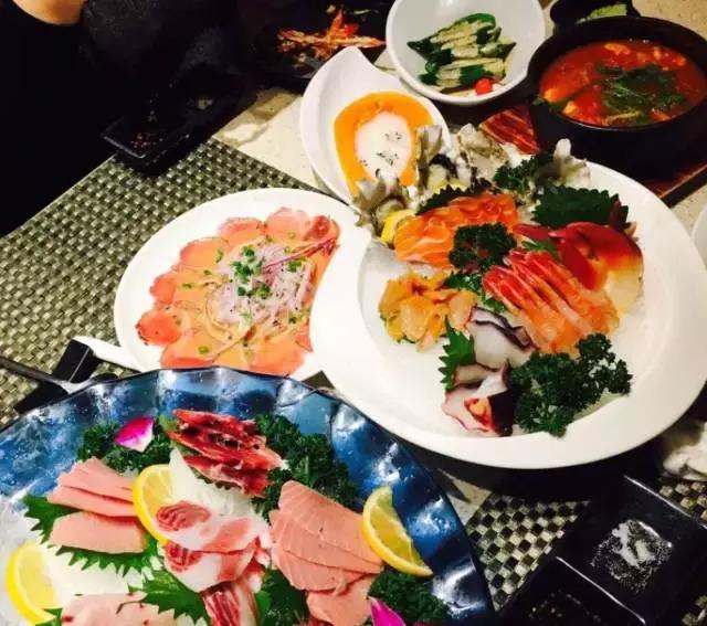 青岛适合第一次约会的餐厅市区,青岛必吃十大馆子