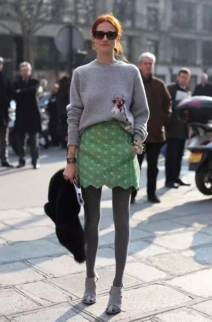 冬天薄款连裤袜怎么穿比较好看,秋冬必备的连裤袜