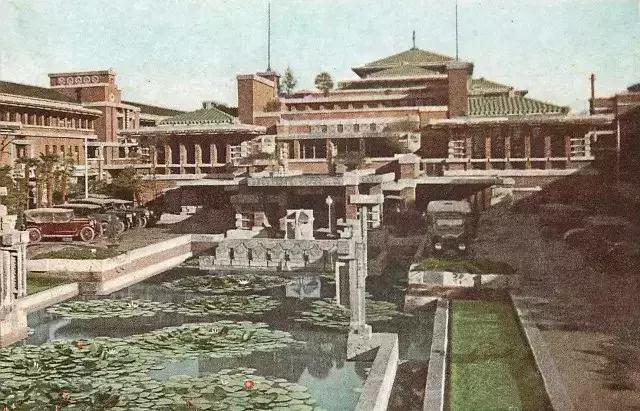 建筑大师，干私活，拐甲方老婆……却又无可替代！！