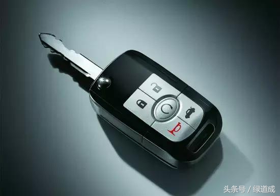 比亚迪e5钥匙感应失效怎么办,汽车感应钥匙不灵敏怎么回事