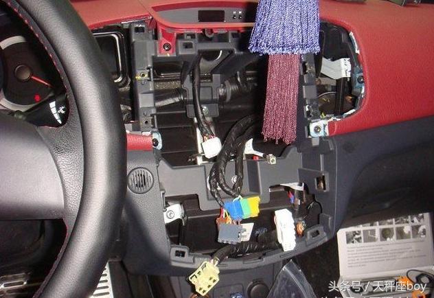 起亚双门轿跑,起亚速迈小轿跑