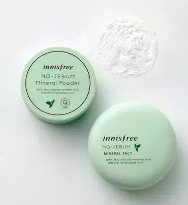 新手买成套彩妆推荐哪个,新手买什么化妆品比较好