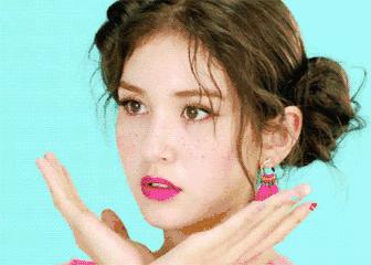 一化妆就又老又丑,新手必学的6个化妆小技巧