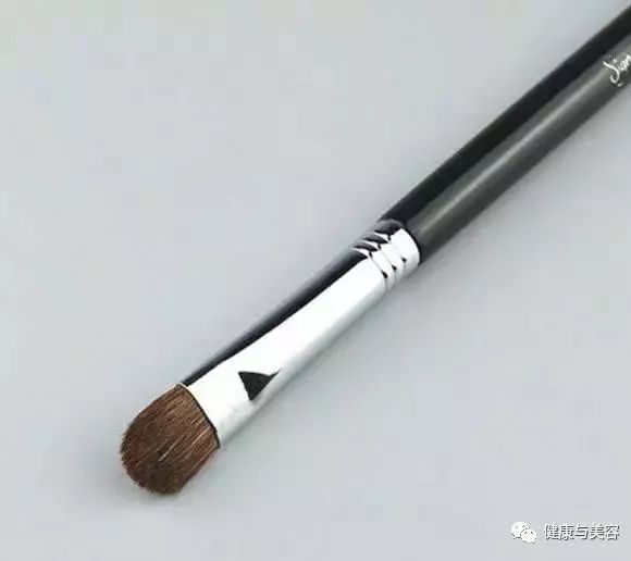 找到一个不美的混血，比学会男女通杀混血妆更难！