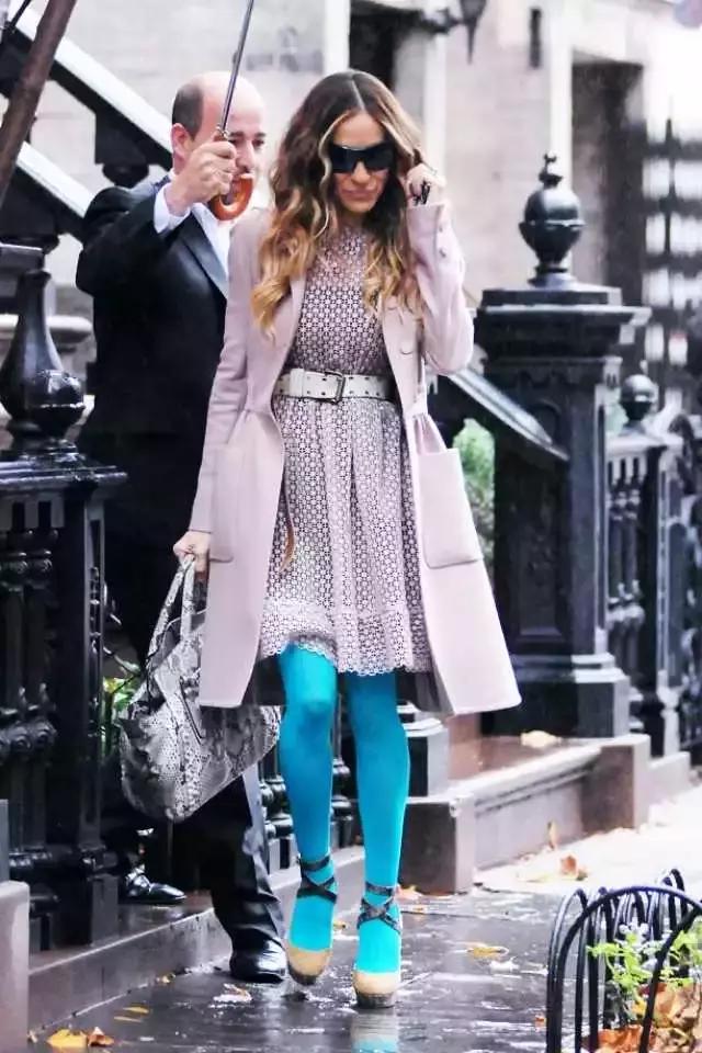 冬天薄款连裤袜怎么穿比较好看,秋冬必备的连裤袜