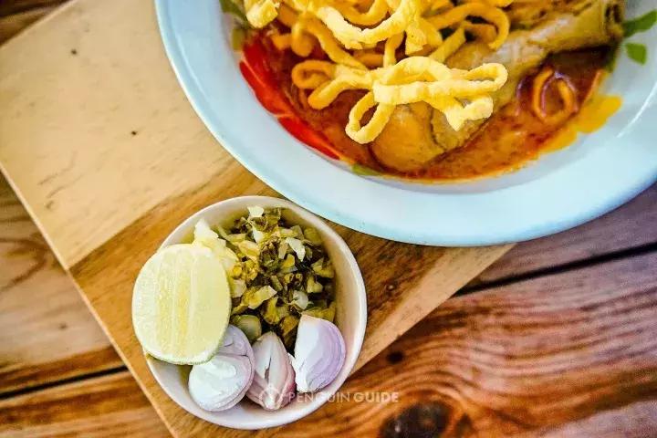 集齐四国食材，才能召唤出这碗家常面！