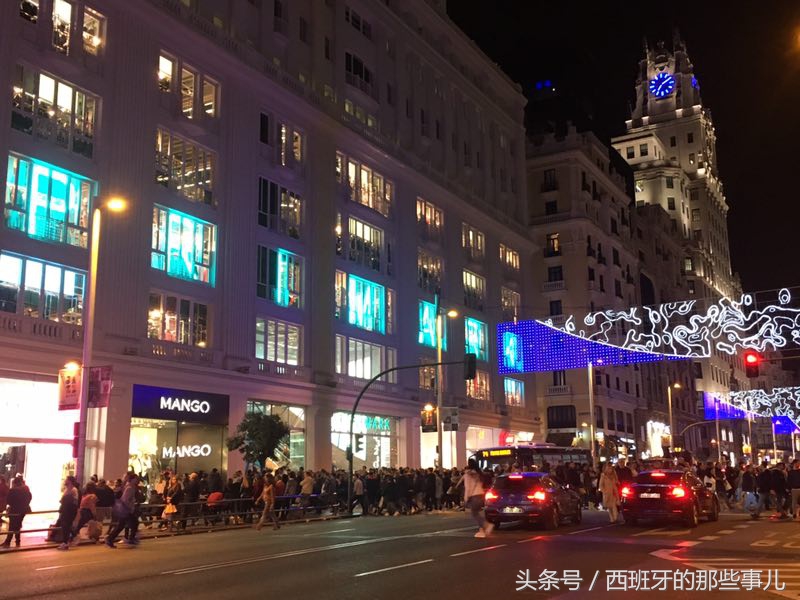 西班牙马德里黑色星期五-感觉每个人都在买买买