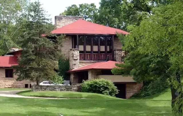 建筑大师，干私活，拐甲方老婆……却又无可替代！！