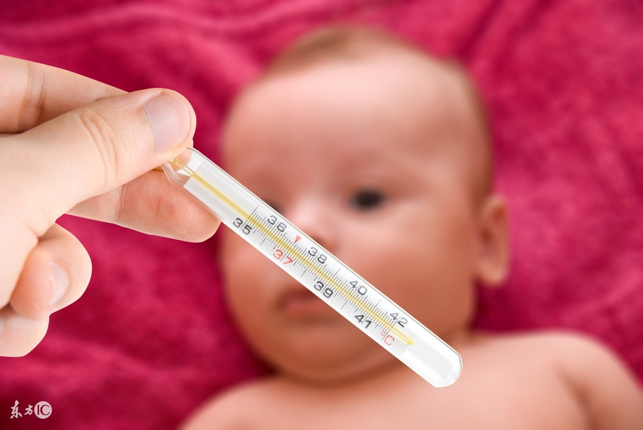 宝宝发烧宝妈们有什么方法吗,生完宝宝两个月宝妈发烧了怎么办