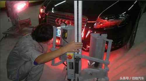 小剐蹭局部补漆好还是整体补漆好,小剐蹭补漆什么方式最好