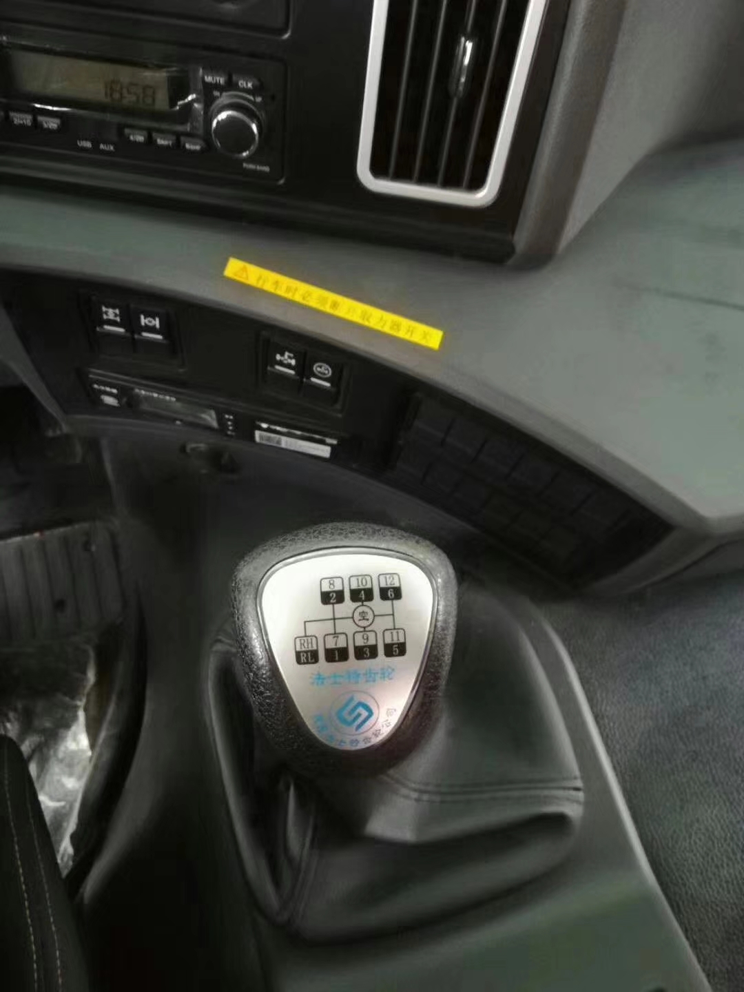 解放天v潍柴430升级460油耗如何,新款解放轻量化前四后八自卸