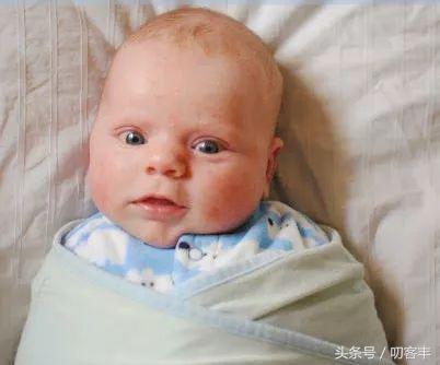 宝宝晚上夜醒哭闹怎么安抚,宝宝半夜哭闹有迷信方法吗