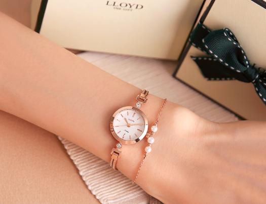 dw1000元左右的手表推荐,颜值高小众手表推荐