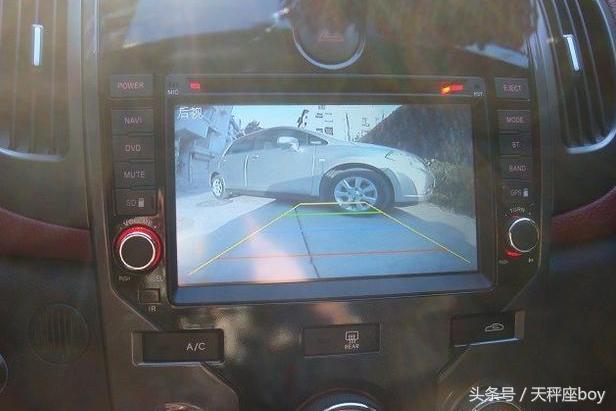 起亚双门轿跑,起亚速迈小轿跑