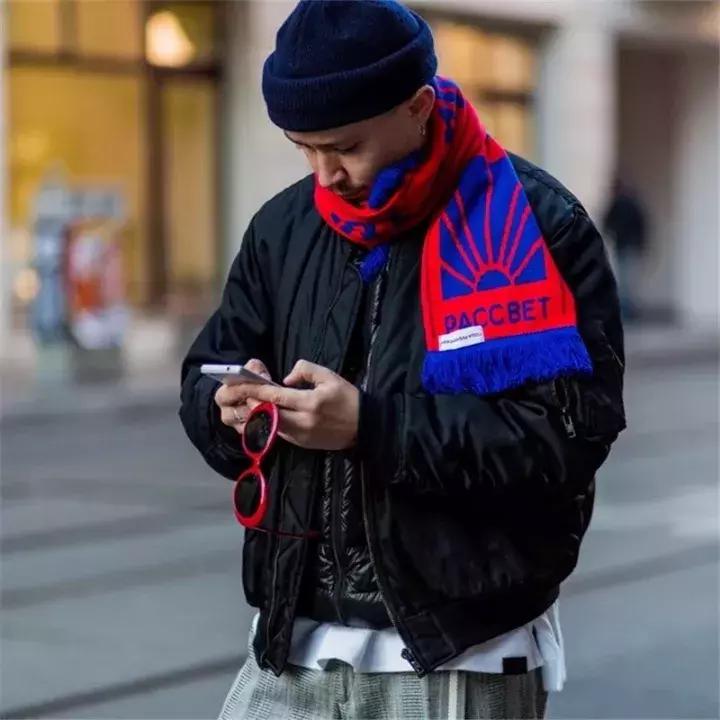 推荐|自从套上了它，腰也不疼了，女朋友也不愿意回家了