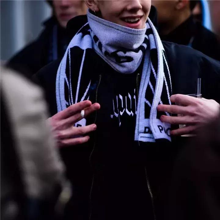 推荐|自从套上了它，腰也不疼了，女朋友也不愿意回家了