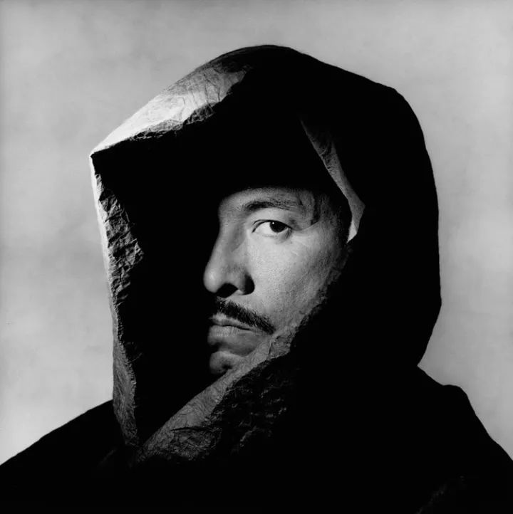 世界摄影大师经典作品欣赏,摄影100张世界摄影大师的黑白作品