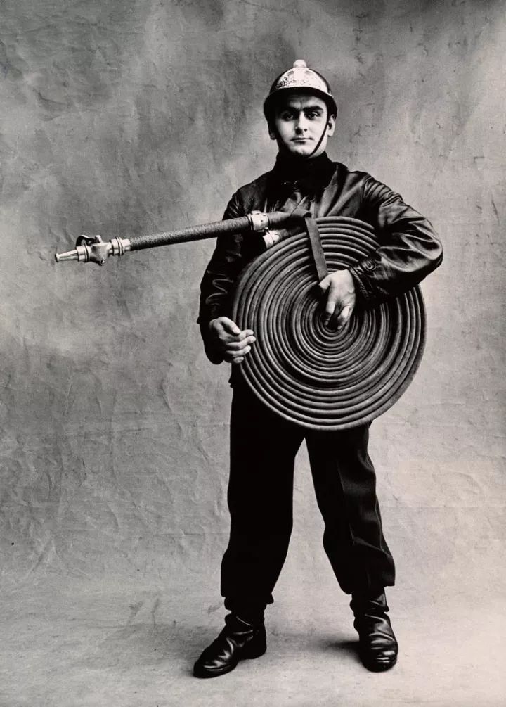 世界摄影大师经典作品欣赏,摄影100张世界摄影大师的黑白作品