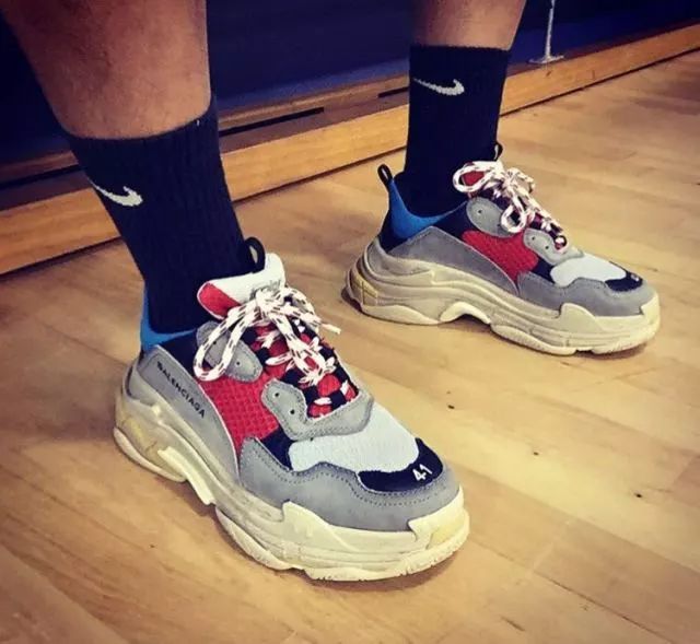 那些丑到爆的潮牌,最近比较火的一个潮牌