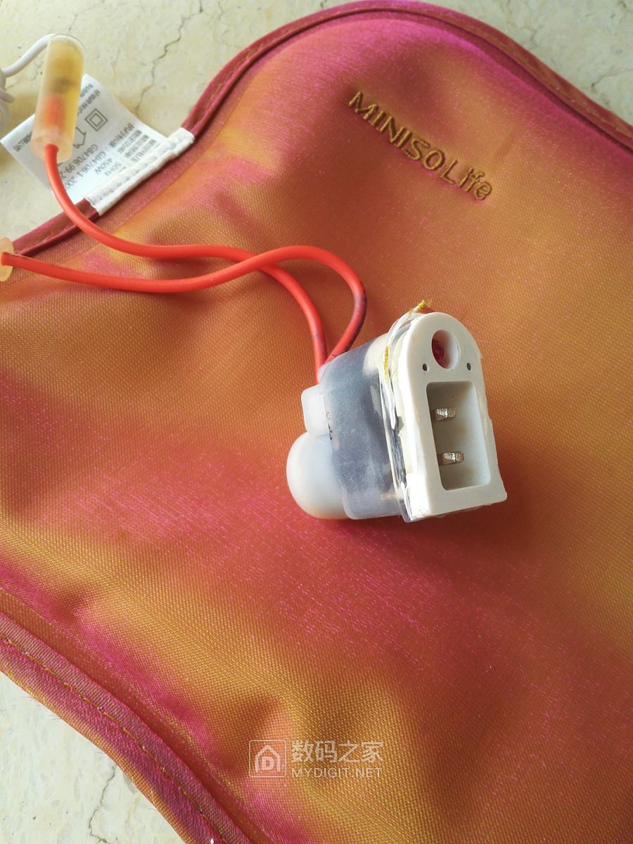 蓄水式热水袋,电热式暖水袋拆解