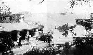 建筑大师，干私活，拐甲方老婆……却又无可替代！！