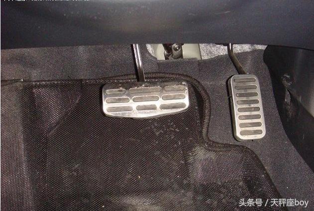 起亚双门轿跑,起亚速迈小轿跑