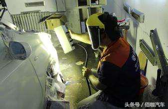 小剐蹭局部补漆好还是整体补漆好,小剐蹭补漆什么方式最好