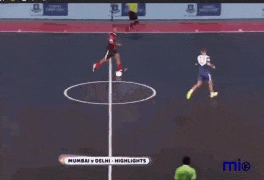 小罗足球独造11球,小罗都踢哪个位置最厉害