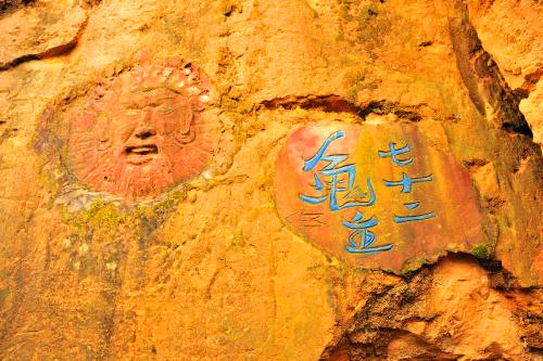 云南陆良彩色沙林沙雕节,彩色沙林第一届沙雕节