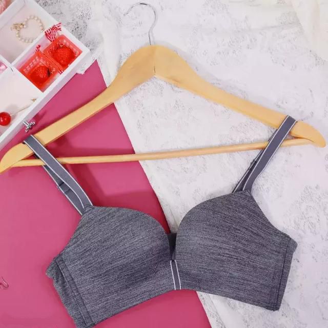 40鍏冧互鍐呭ソ绌跨殑琛ｆ湇,渚垮疁鍙堝ソ绌跨殑鍥芥疆鍝佺墝