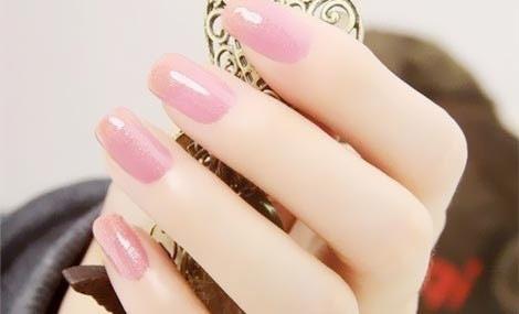 女人为什么留长指甲,女人为什么喜欢留长的头发