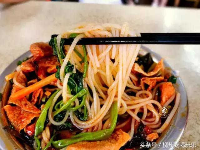 三里桥螺蛳粉正宗柳州螺蛳粉,柳州最正宗的螺蛳粉推荐