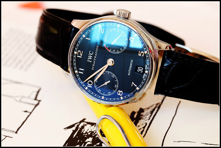 万国最新款葡7,在意大利买苹果手机多少钱