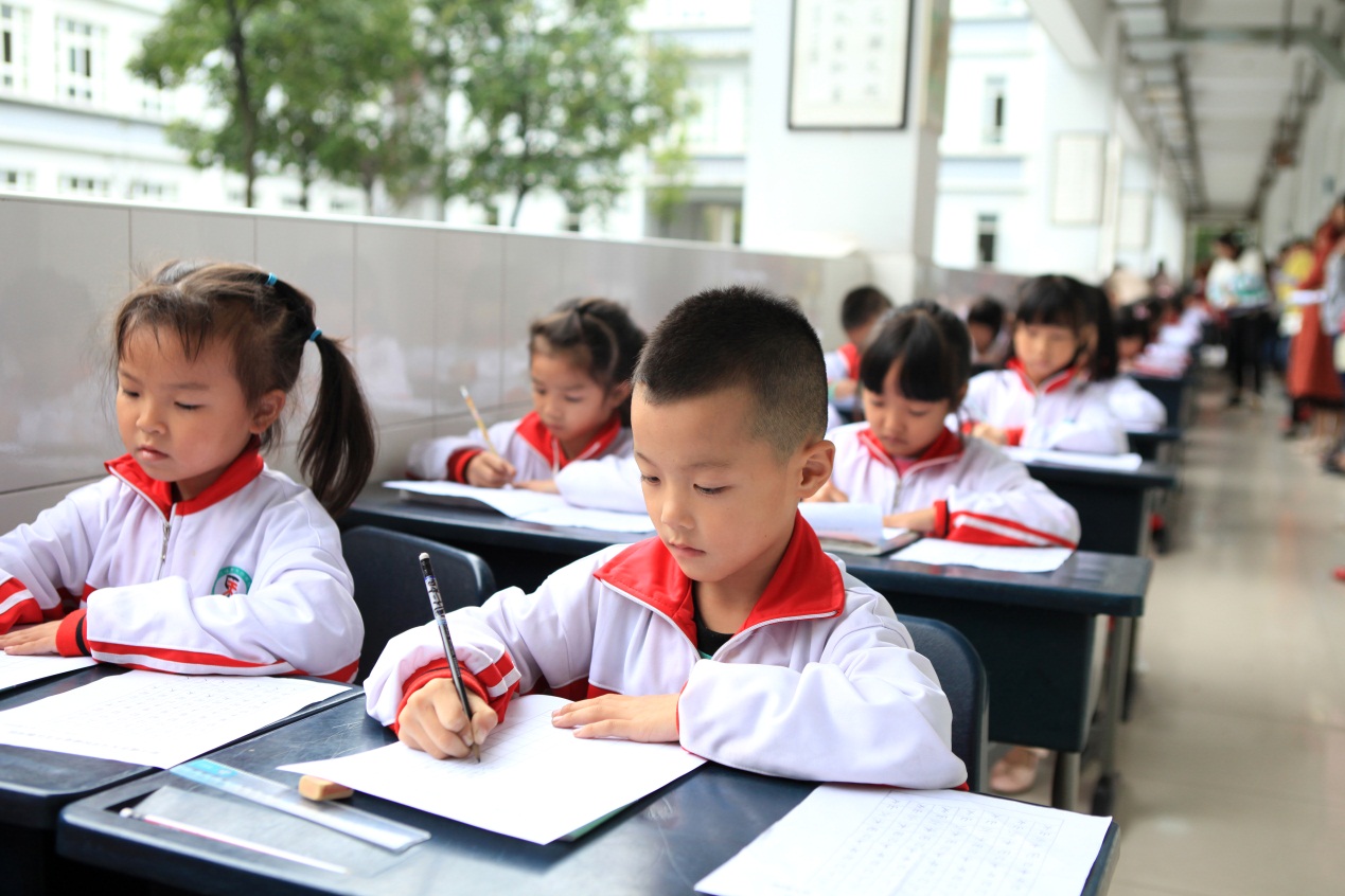 四川14所学校获全国文明校园称号,都江堰市学校名单