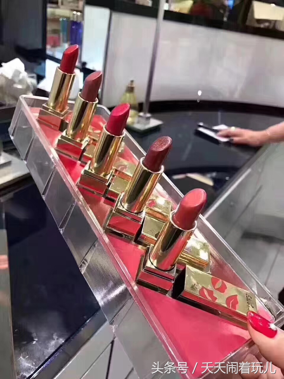 总缺一只口红拔草各大神圣诞口红套装