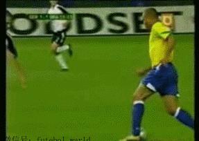 罗纳尔多钟摆过人图片,罗纳尔多钟摆式过人视频完整版