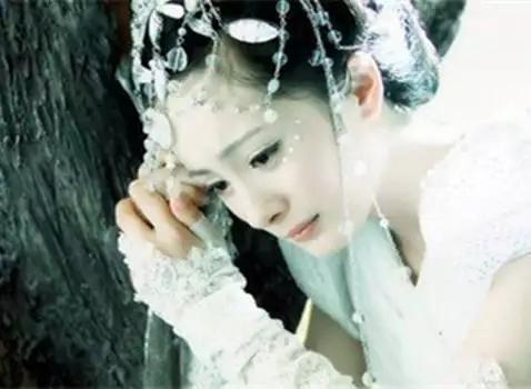 【美人阁】白衣如雪犹似画中仙。谁是你心目中的白衣女子（上）