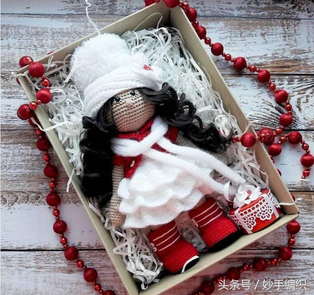 万万没想到,这都是她用毛线钩的,邻居们都赞不绝口!